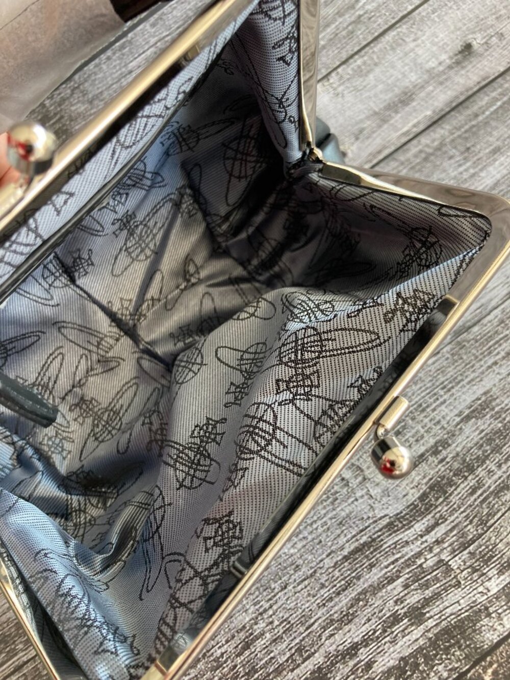 Vivienne Westwood Emma Frame Purse Bag - Picture 8 of 9